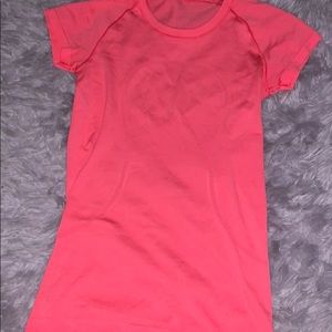 Lululemon swiftly tech short sleeve
